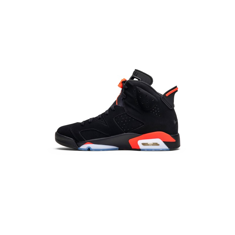 Chaussure de Sport Jordan 6 : Le Mix Parfait de Style et de Confort