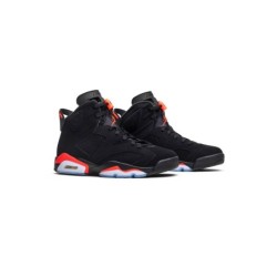 Chaussure de Sport Jordan 6 : Le Mix Parfait de Style et de Confort